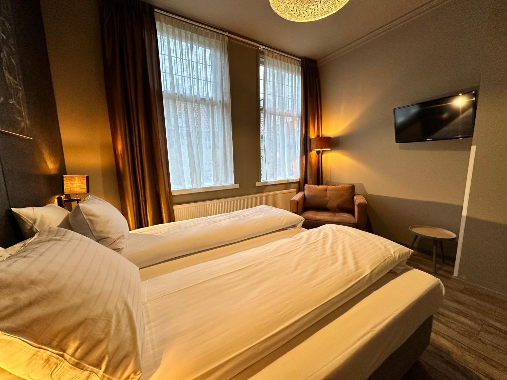 ווסט טרשחלינג Hotel Buren מראה חיצוני תמונה