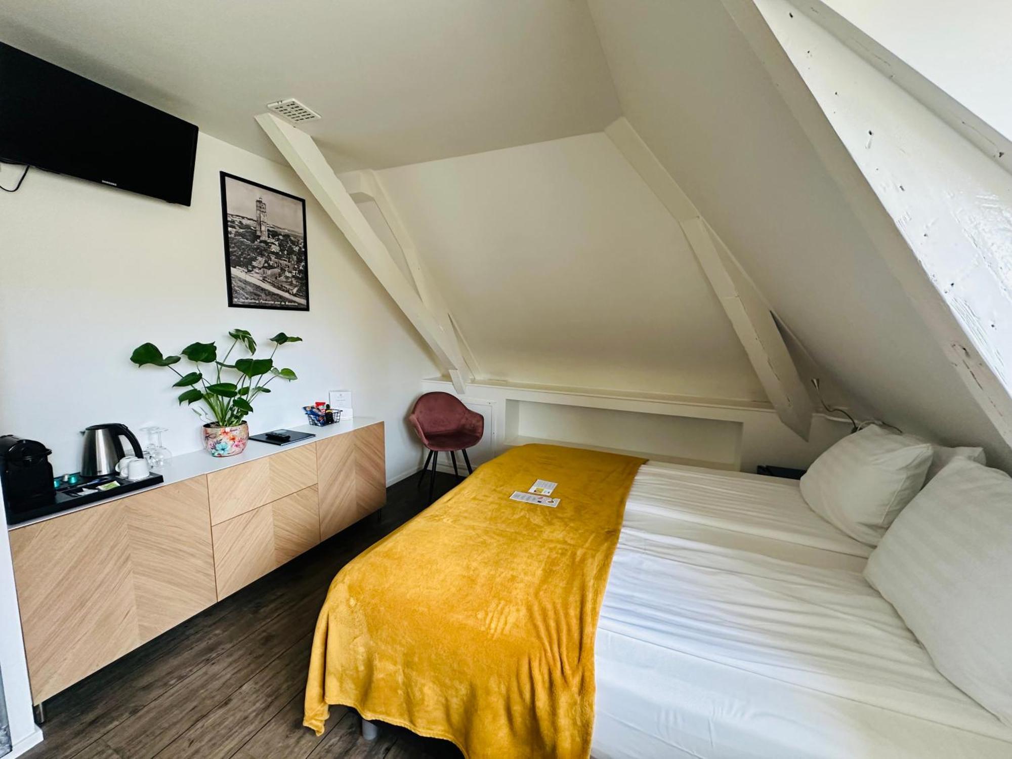 ווסט טרשחלינג Hotel Buren מראה חיצוני תמונה