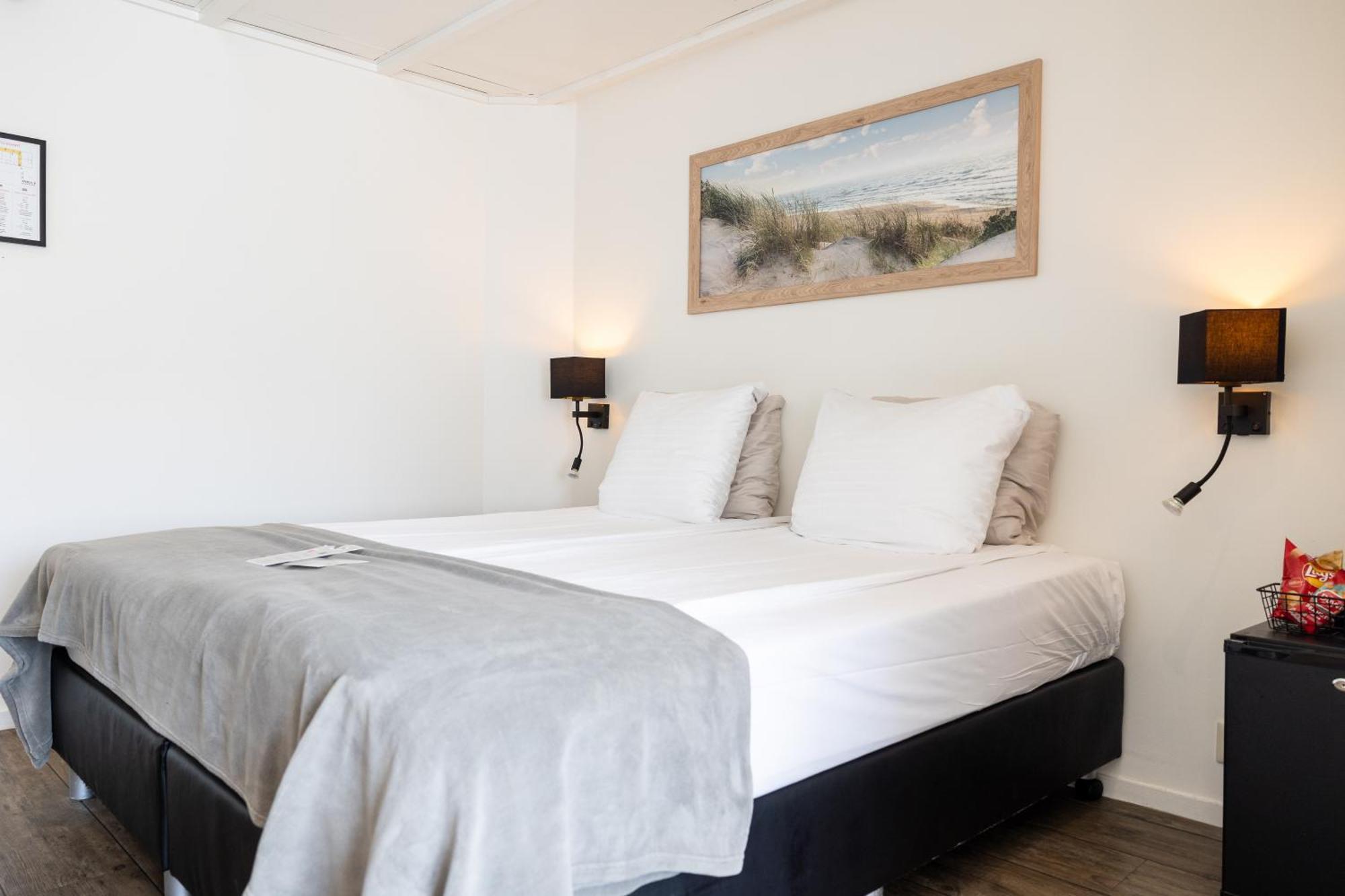 ווסט טרשחלינג Hotel Buren מראה חיצוני תמונה