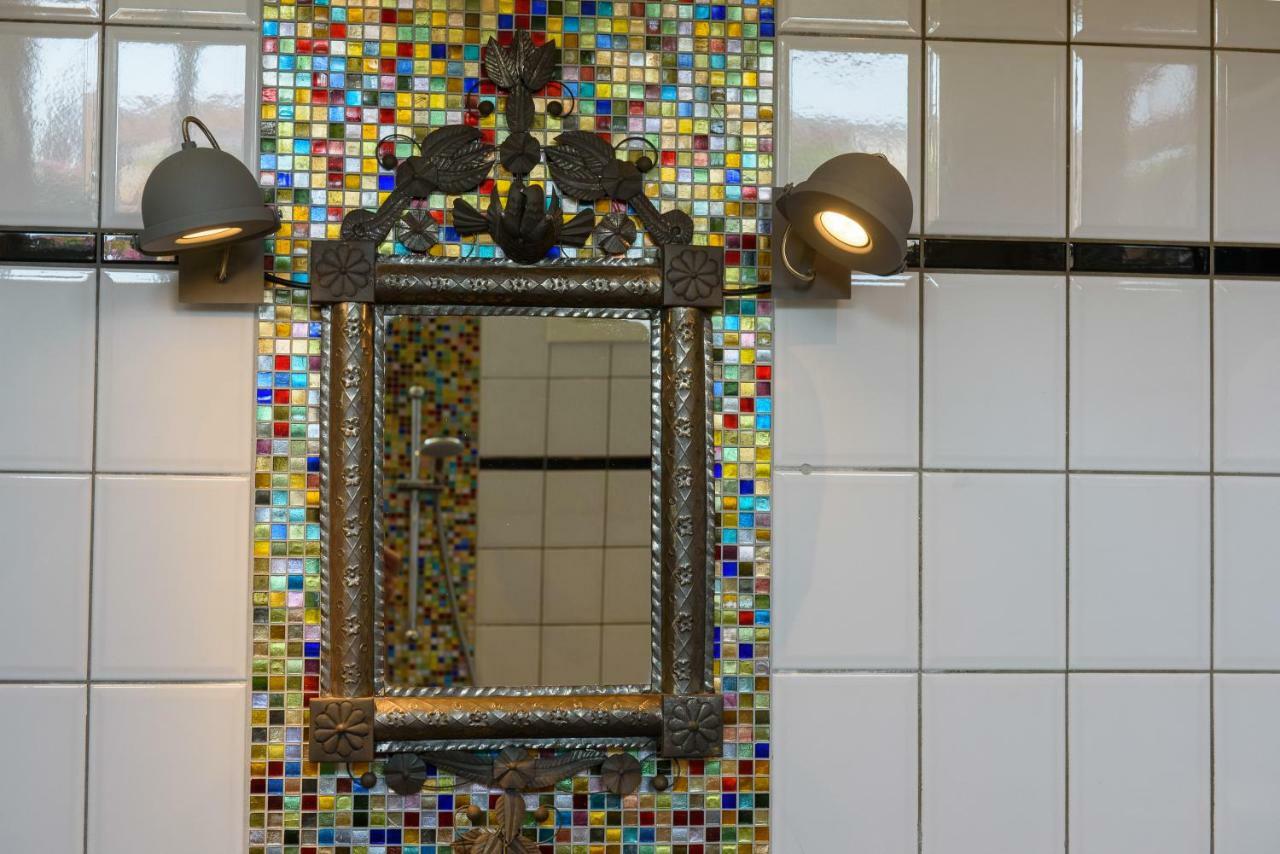 ווסט טרשחלינג Hotel Buren מראה חיצוני תמונה
